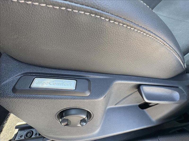 Volkswagen Caddy 2,0 TDi90kW LED,ACC,Kamera,Nav - fotka 5 z 44