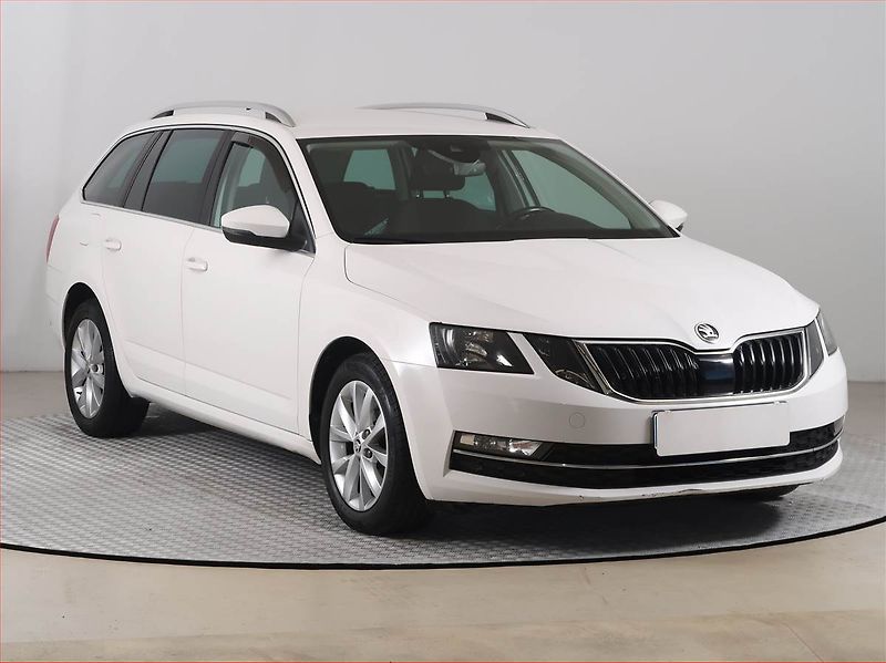 Škoda Octavia (2019) Ambition 1.6 TDI, Tempomat - fotografie inzerátu