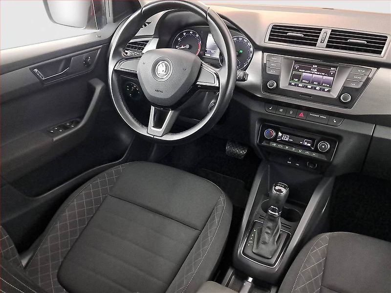 Škoda Fabia (2015) Ambition 1.2 TSI, Automat - fotka 7 z 19