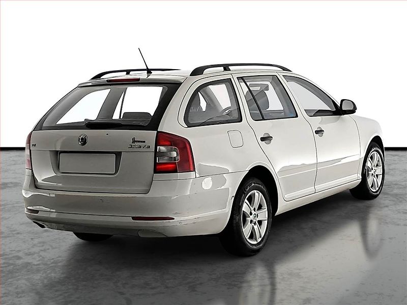 Škoda Octavia (2012) 1.6 TDI, po STK, rezervace - fotka 5 z 14