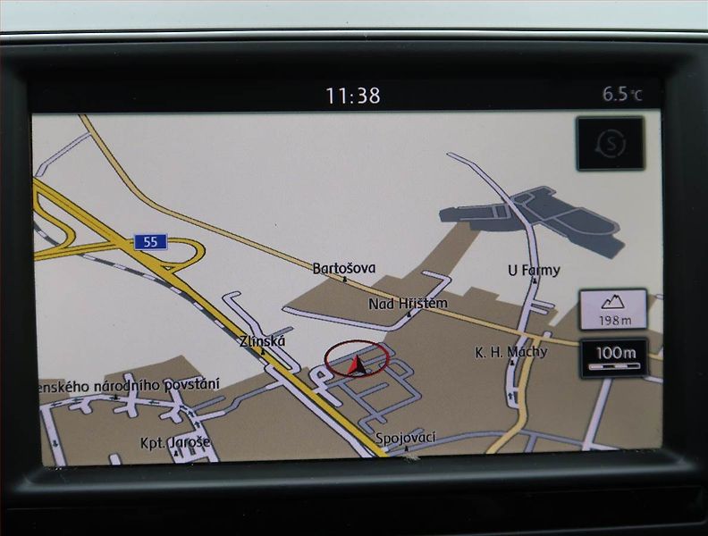 Volkswagen Passat (2015) Comfortline 2.0 TDI, 4X4 - fotka 16 z 21