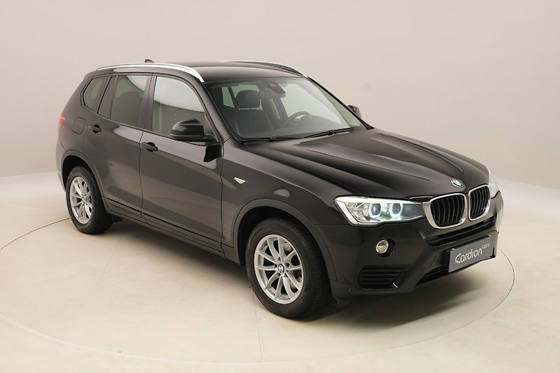 BMW X3 XDRIVE 20d AUT  - fotka 16 z 56