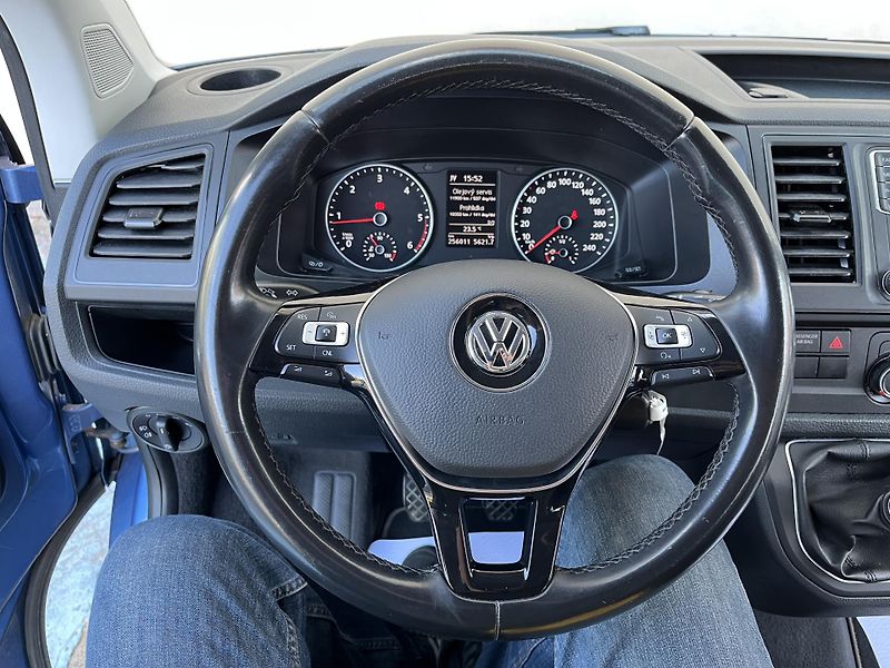 Volkswagen Multivan (2019) 2.0TDI*110KW*7MÍST*KAMERA*ACC  - fotka 27 z 33