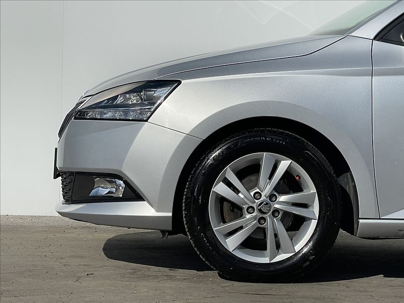 Škoda Fabia 1,0 TSI Combi Style Plus ACC - fotka 20 z 23