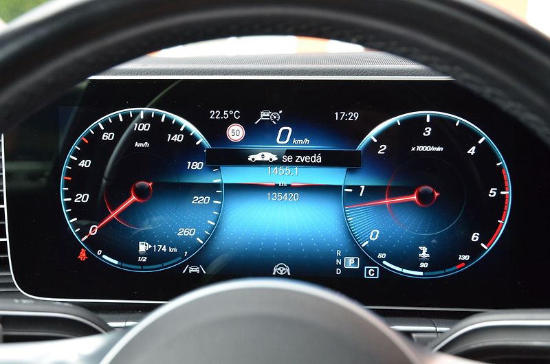 Mercedes-Benz GLE (2022) Coupe 400d AMG 243kW / ČR  - fotka 27 z 50