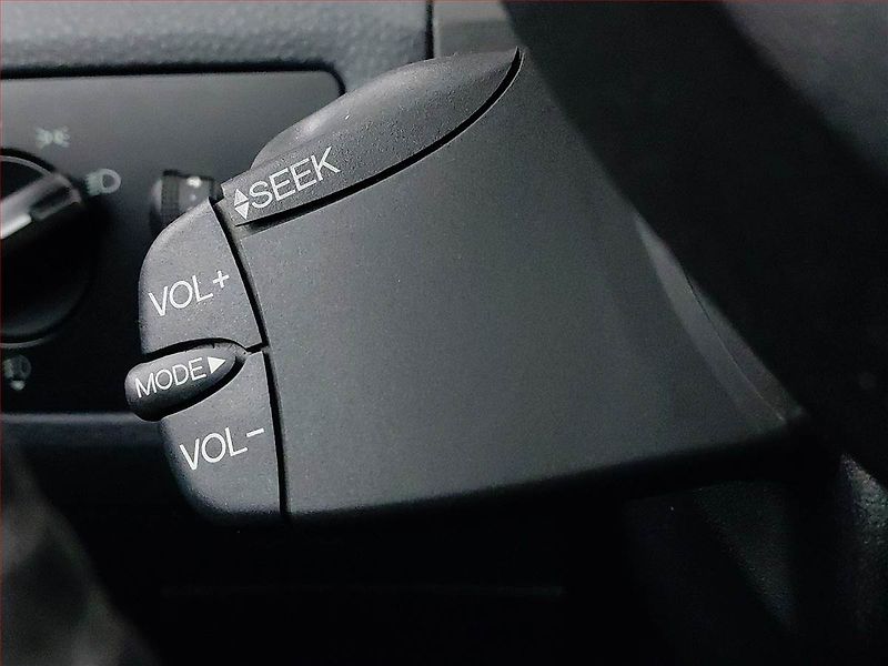 Ford Fiesta (2008) 1.3 i, nová STK, jezdí výborně - fotka 14 z 14