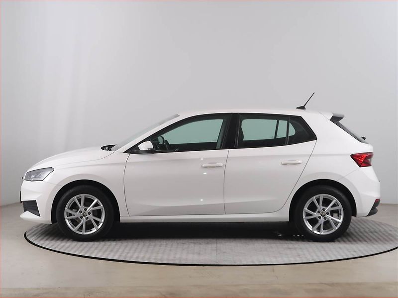 Škoda Fabia (2023) 1.0, Serv.kniha, Tempomat - fotka 3 z 15