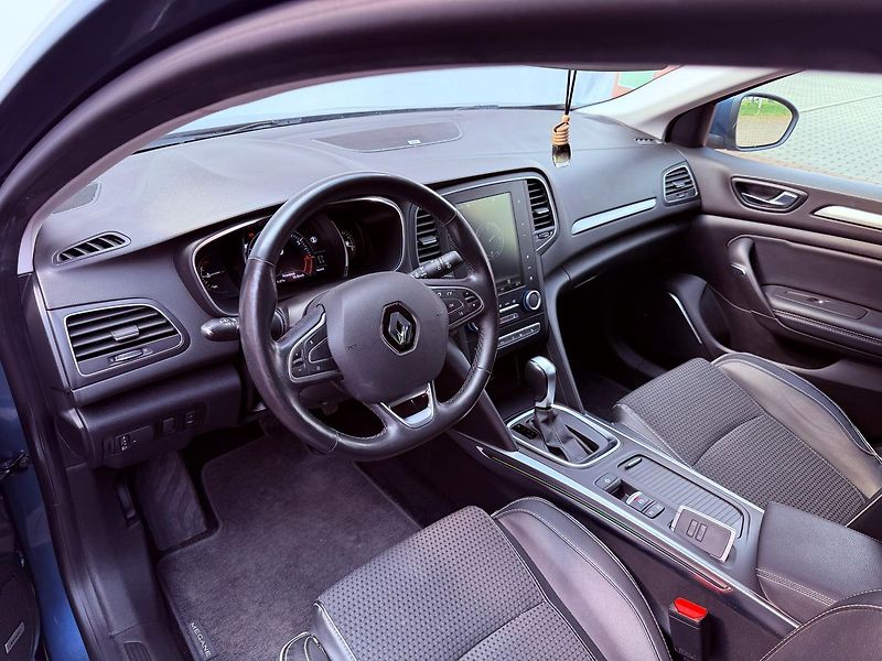 Renault Mégane 1.3 TCe EDC, Bose, Navi, TOP - fotka 16 z 28