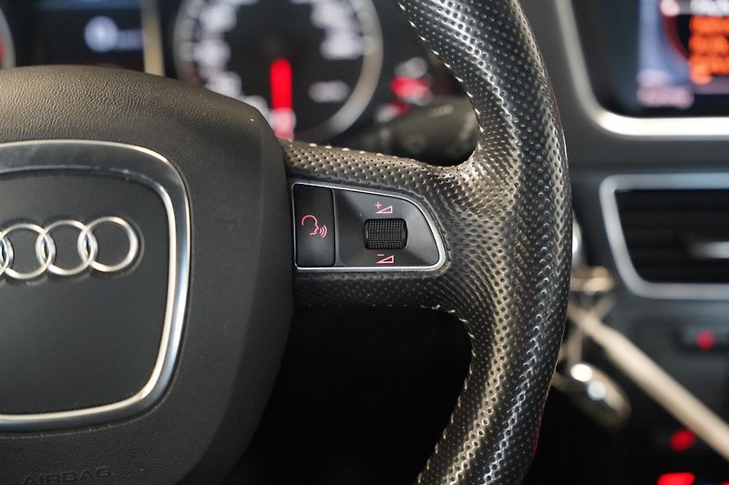 Audi Q5 - fotka 17 z 27