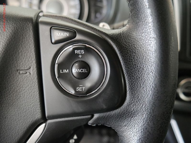 Honda CR-V (2017) 1.6 DTEC 4x4, 1.maj,ČR - fotka 20 z 25
