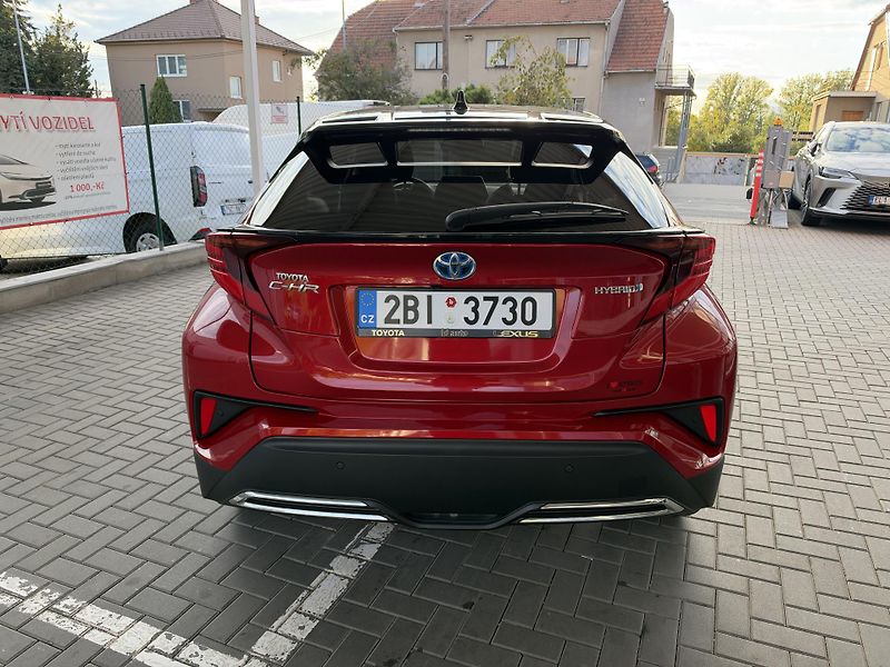 Toyota C-HR 2,0 Hybrid Selection  - fotka 5 z 10