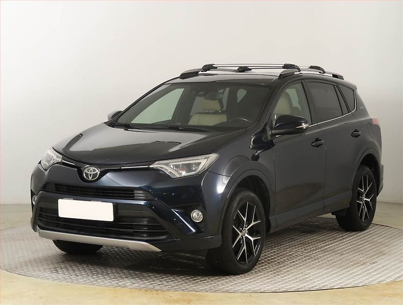 Toyota RAV4 (2018) Selection 2.0 D-4D, Serv.kniha - fotka 2 z 23