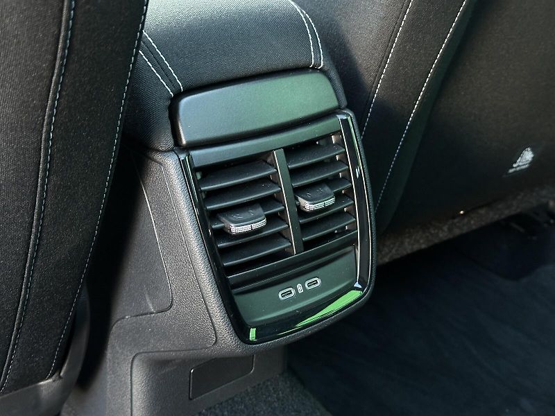 Škoda Scala 1.5TSi Monte Carlo 150PS Matri - fotka 30 z 32