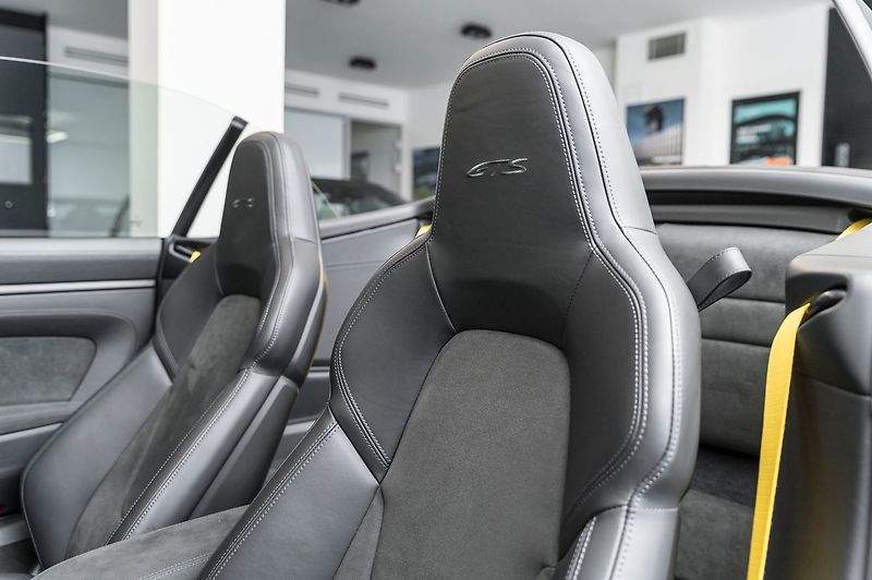Porsche 911 Carrera GTS Cabriolet/BOSE/PAS - fotka 7 z 23