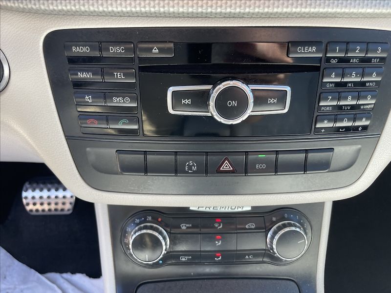 Mercedes-Benz Třídy B 1,8 200CDi 100kw Automat, Kůže - fotka 19 z 34