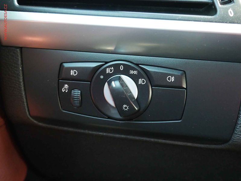 BMW X6 (2011) 3.0D xDrive 30D, AT, bixen - fotka 20 z 23