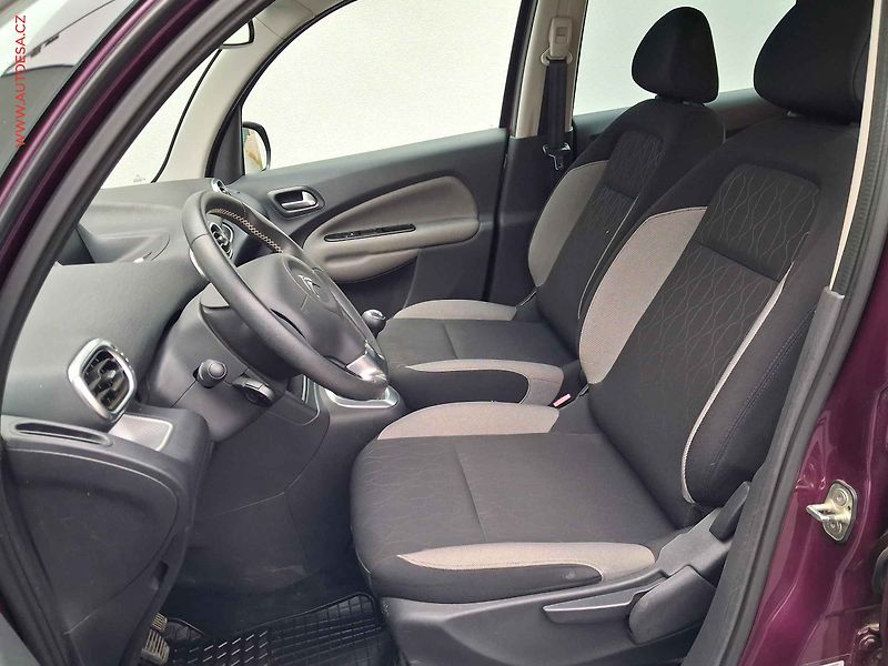 Citroën C3 Picasso (2015) 1.2 PT, Millenium, navi - fotka 9 z 16