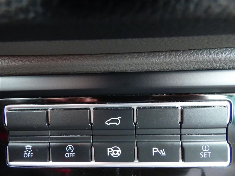 Volkswagen Sharan 2,0 TDI,Digi Klima,Navigace  H - fotka 29 z 67