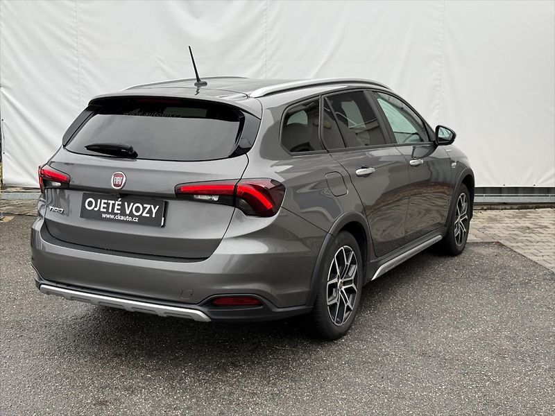 Fiat Tipo 1,6 MultiJet, Cross - fotka 4 z 19