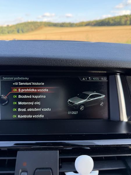 BMW X4 (2018) - fotka 12 z 22