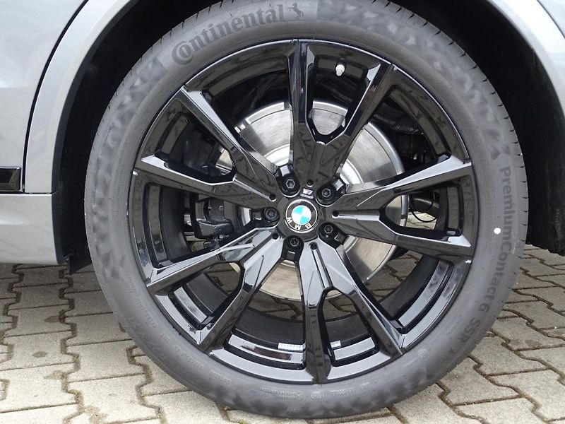 BMW X7 xDrive40d - fotka 7 z 7