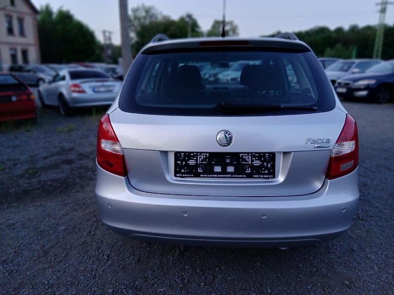 Škoda Fabia 1.2i, ALU, klima - fotka 11 z 31