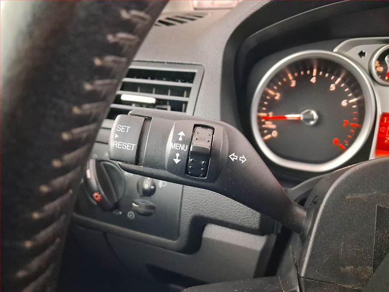 Ford C-MAX (2008) 1.8, po STK, Tažné, Klima - fotka 16 z 19