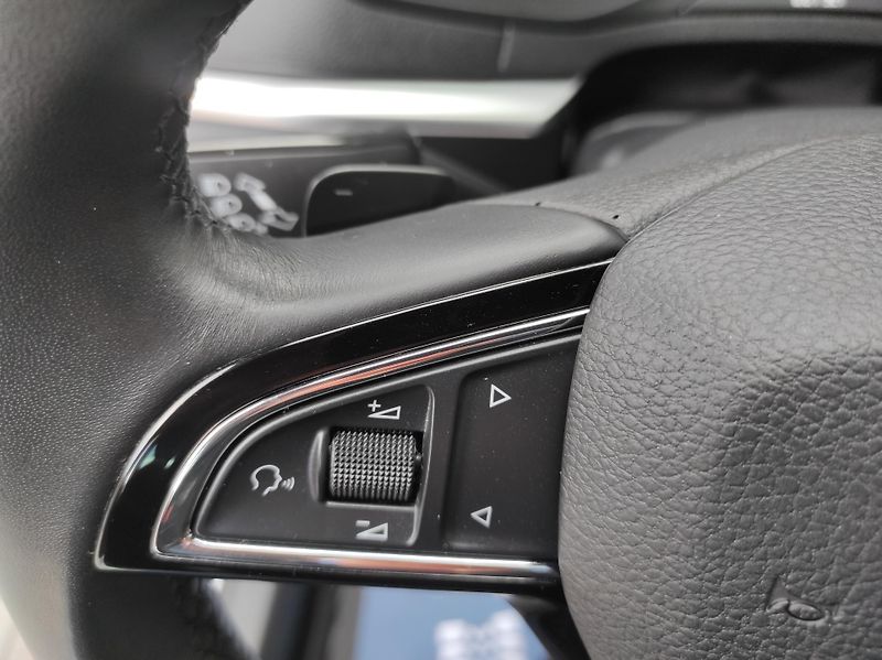 Škoda Karoq 1,5TSi ACT, DSG, STYLE, TZ - fotka 17 z 51