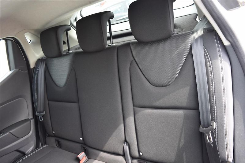 Renault Clio 1,2 i 54KW KLIMA ALU - fotka 17 z 47