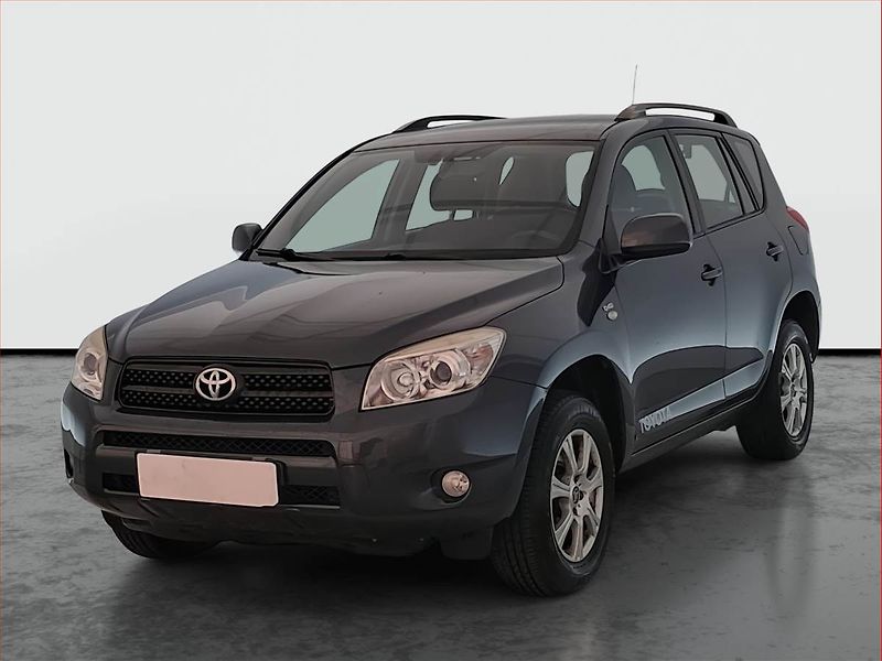 Toyota RAV4 (2006) 2.2 D-4D, 4X4 - fotka 2 z 17
