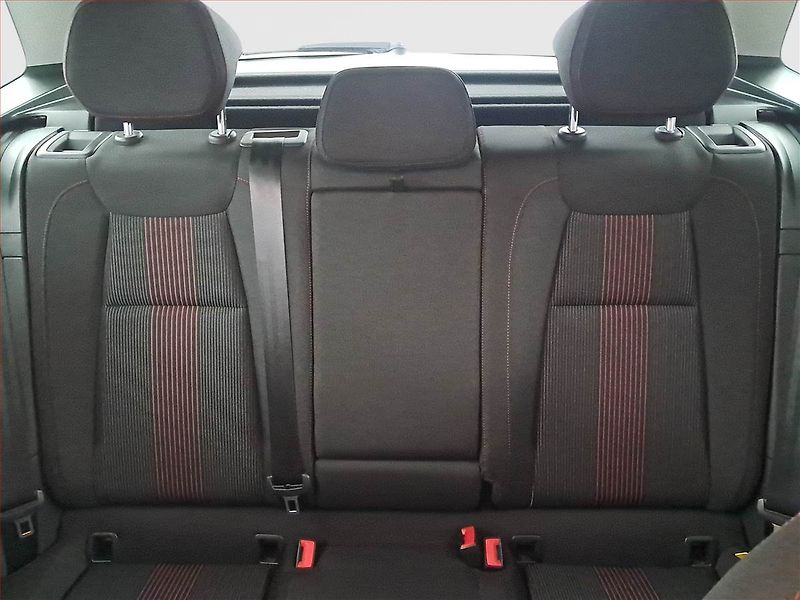 Škoda Karoq (2019) Style 2.0 TDI, Navi, Tempomat - fotka 10 z 19