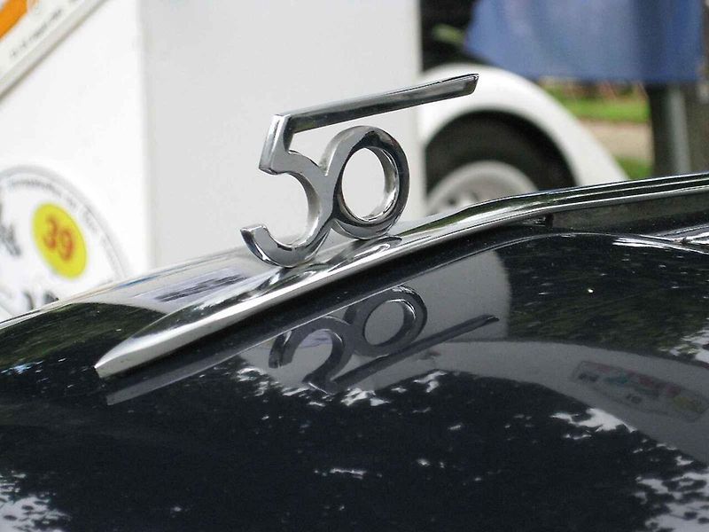 Vůz Aero 50 představoval vrchol produkce firmy. Říkalo se mu český Jaguár. Na snímku je roadster z roku 1937 při závodě 1 000 mil československých 2025.