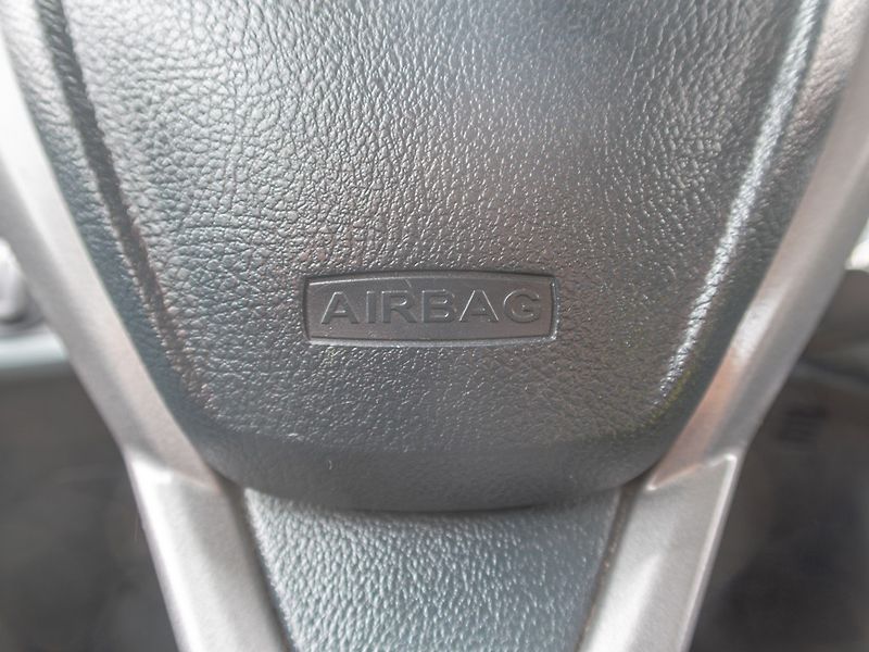 Ford Fiesta (2010) 1.25i 60KW – TAŽNÝ - fotka 28 z 40