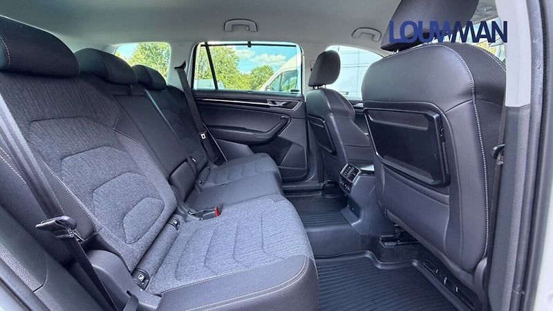 Škoda Kodiaq 2,0 DSG STYLE PLUS AWD - fotka 24 z 32