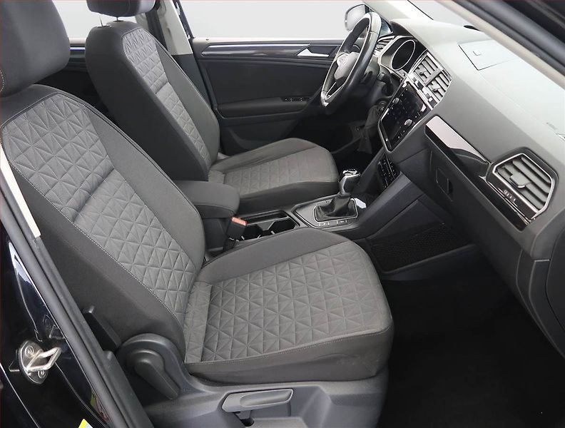 Volkswagen Tiguan (2021) Comfortline 1.5 TSI - fotka 9 z 25
