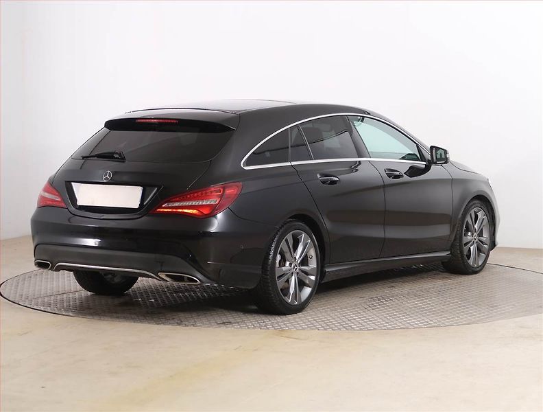 Mercedes-Benz CLA (2018) Urban 220 CDI, Automat - fotka 5 z 24