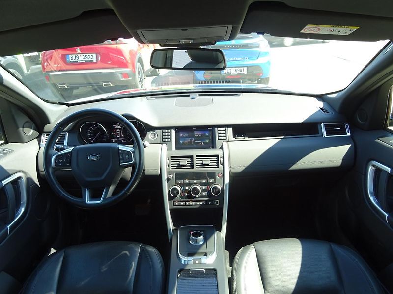 Land Rover Discovery Sport (2016) 2.0 TD4 HSE AWD AUT - fotka 22 z 52