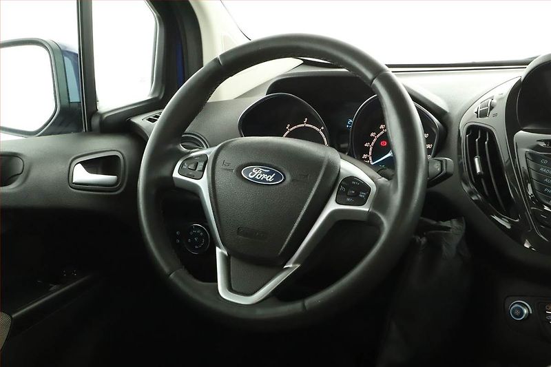 Ford Tourneo Courier (2014) Titanium 1.6 TDCi, 5Míst, ČR - fotka 12 z 14