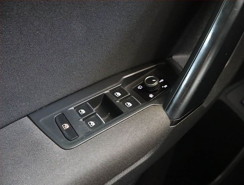 Volkswagen Tiguan (2016) Comfortline 2.0 TDI, Navi - fotka 17 z 22