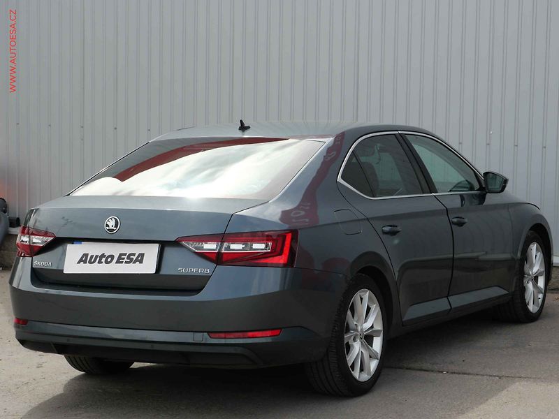 Škoda Superb (2017) 2.0TDi, Bixen, navi - fotka 4 z 32