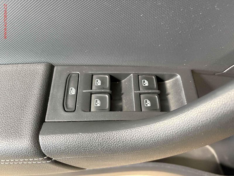 Škoda Rapid (2016) 1.2TSi, Ambition, STK9/28 - fotka 12 z 15