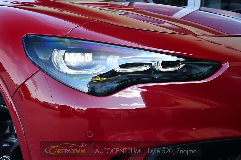 Alfa Romeo Stelvio 2.9V6 Bi-T.382 kW QUADRIFOGLIO - fotka 55 z 56