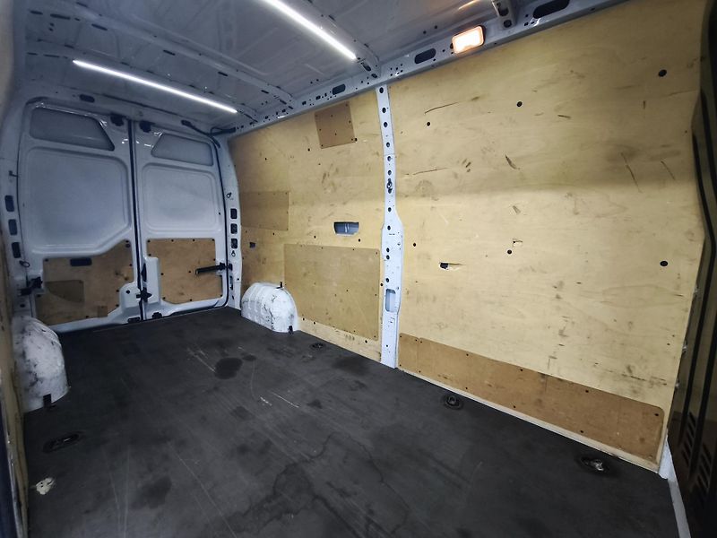 Renault Master (2019) 2.3, L3H2, klima, kamera - fotka 17 z 28