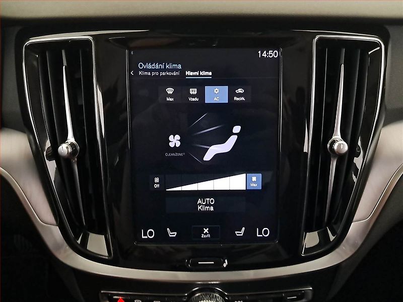 Volvo V60 (2019) D3 2.0, 4X4, Automat, Kůže - fotka 23 z 24