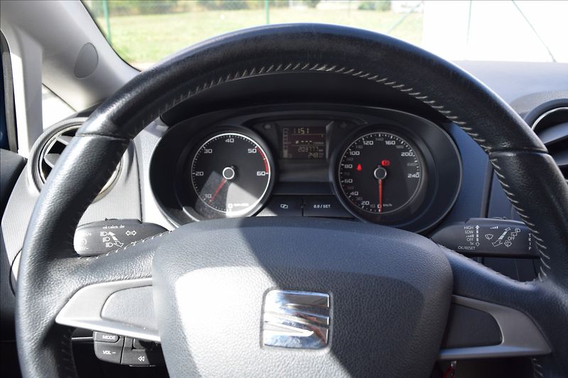 Seat Ibiza 1,6 d 77KW NOVÝ OLEJ+FILTR ALU - fotka 22 z 34