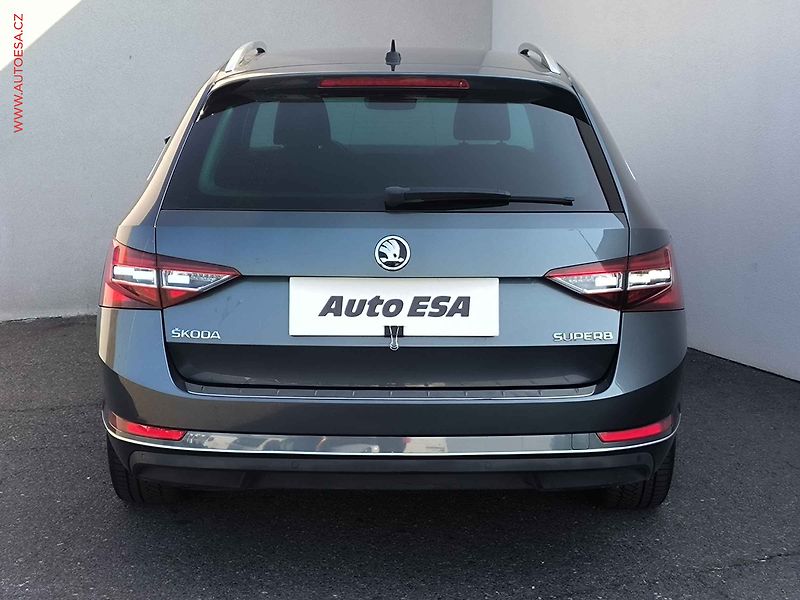 Škoda Superb (2019) 2.0 TDi, navi, bixen - fotka 5 z 27