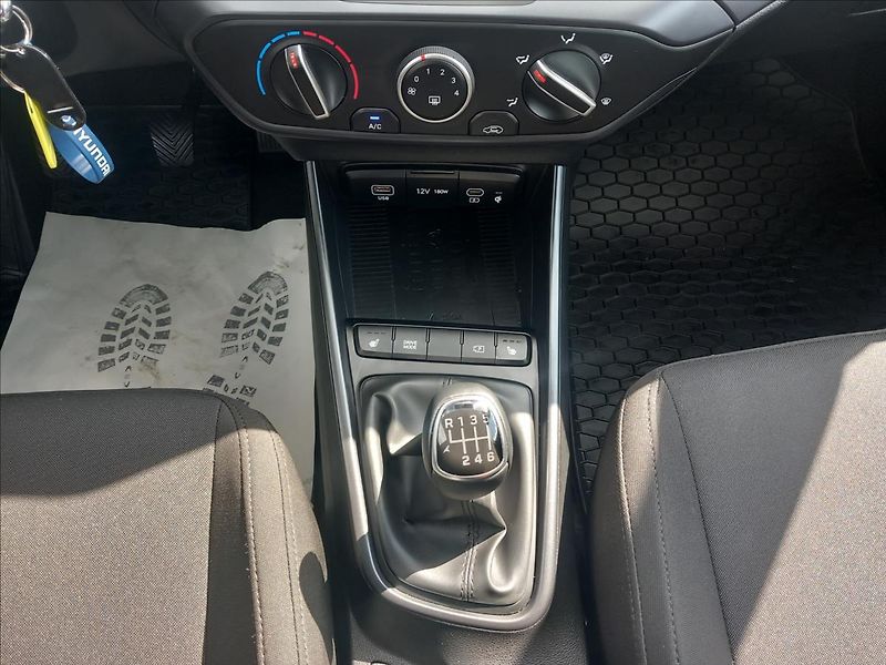Hyundai i20 1,0 TGDI MT SMART - fotka 12 z 20