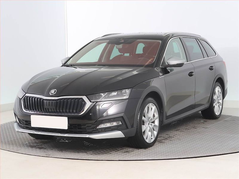 Škoda Octavia (2022) Scout 2.0 TDI - fotka 2 z 17