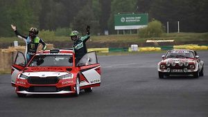 Škoda Fabia RS Rally 2 doprovázela na trati 50letou Škodu 200 RS