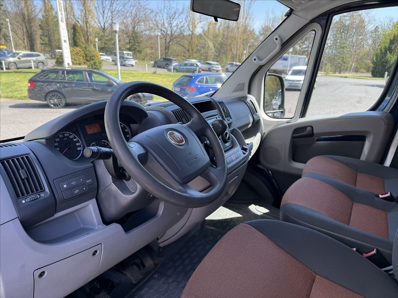 Fiat Ducato 2,2   JTD 69.000KM TAŽNÉ 9 MÍS - fotka 5 z 25